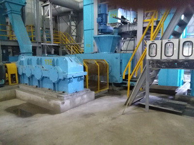 壓球機(jī)設(shè)備